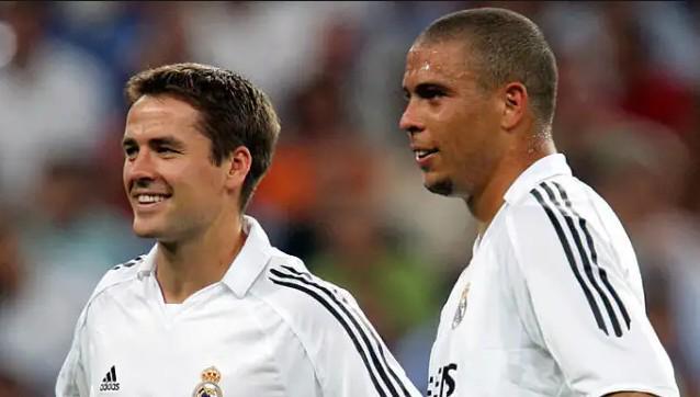 不佩戴头盔 不佩戴头盔